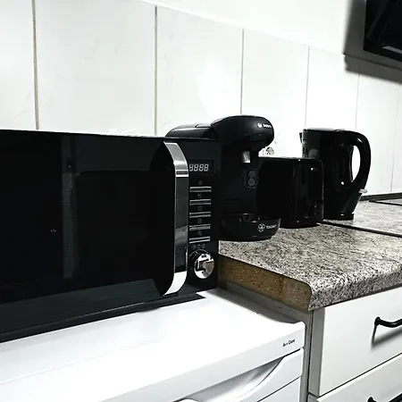 Kassel - Modernes In Mit Parkplatz & Wlan - Onen8 Lejlighed