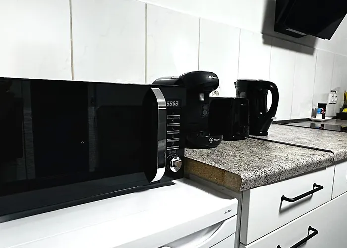 Kassel - Modernes In Mit Parkplatz & Wlan - Onen8 Apartamento