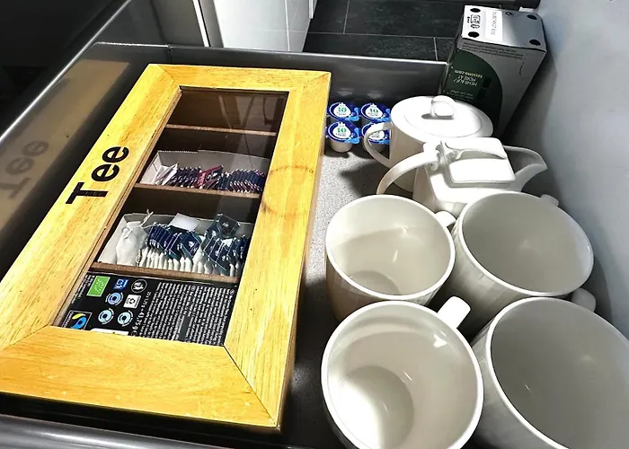 Kassel - Modernes In Mit Parkplatz & Wlan - Onen8 *